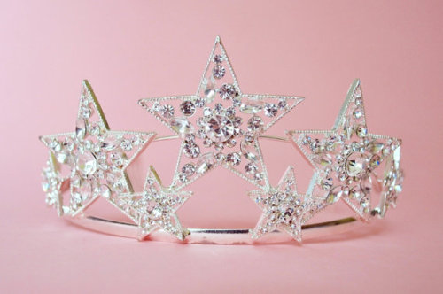 XXX littlealienproducts:  Silver Star Crown by photo