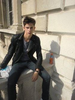 Mannequinmode:  Jeremy Young