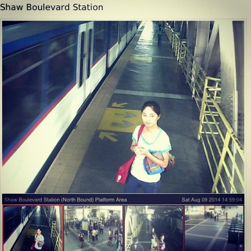 #MRTCam shelfie of the day hahaha @redarkmagi @aimeeseedeeeeep (at Shaw Boulevard MRT Station)