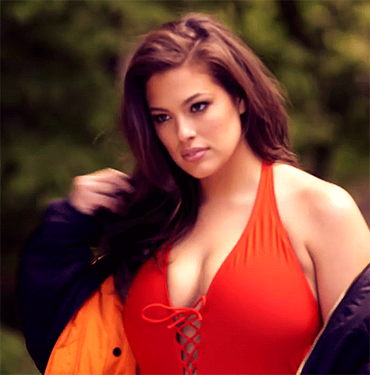 heylookcelebs-deactivated202212:Ashley Graham 