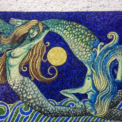 santiagosavi: Mural mosaico de Sirenas, calles de San Ángel, Cdmx. #sirenas #mermaid #mural #mosaico #mosaic #sanangel #cdmx #mexico #mexicocity #art 