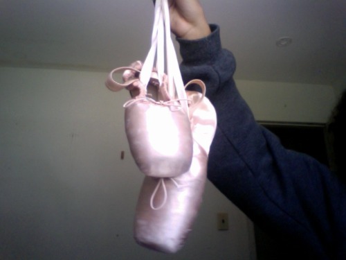waallkkeerr: flutterbye-5: You see these fuckers? They’re my pointe shoes. Now, I don’t 