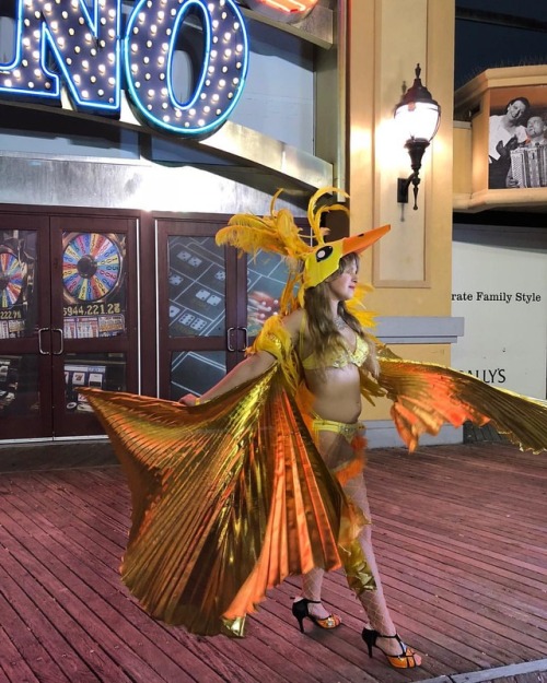 BTS of my chocobo showgirl shoot at AC. Outside the casino. Perfect lighting for photos so excited t