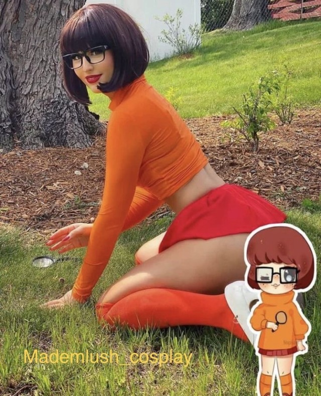 Velma And Daphnie 2024