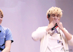 lms33:  Poor AJ, all that effort and he got pushed aside in favor of Kevin lol his reaction (*≧艸≦) 