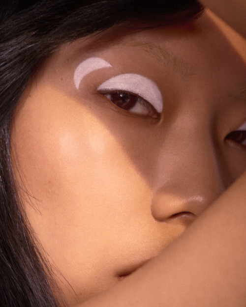 koreanmodel:Park Hee Jeong by Jordan Walczak for V Magazine online