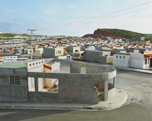 cameraleaks: © Livia Corona Yard to Home Conversion, Ensenada, Mexico, 2011