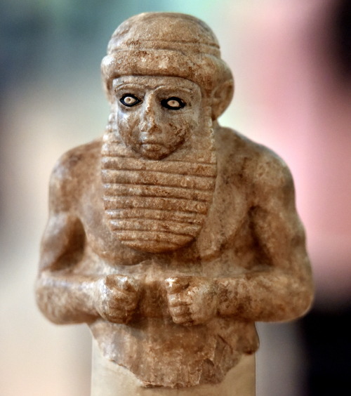 Alabaster statue of a male priest, from the ancient Mesopotamian city of Uruk. Artist unknown; ca. 3