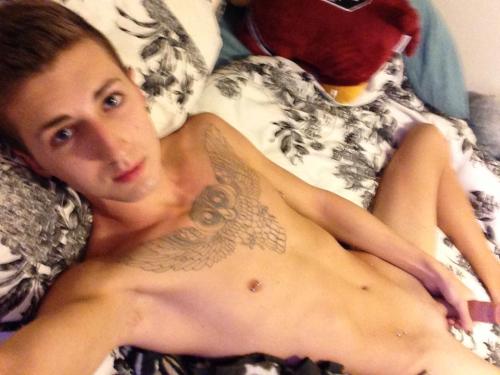 cockdays:  overstimulate:  Hot studs, hung jocks, and thick cocks!250 BRAND NEW pictures and videos posted dailyhttp://overstimulate.tumblr.com/  Beautiful cocks and hot studshttp://cockdays.tumblr.com/ 
