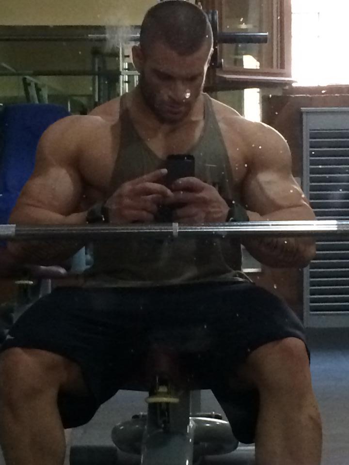bodybuilderselfies:  Matteo Innocenti