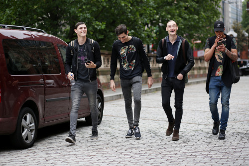 damplaundry:  Alexander Beck, Rhys Pickering, Roberto Sipos, Josh Bartley at LCM S/S 2016 by Eva Al Desnudo 