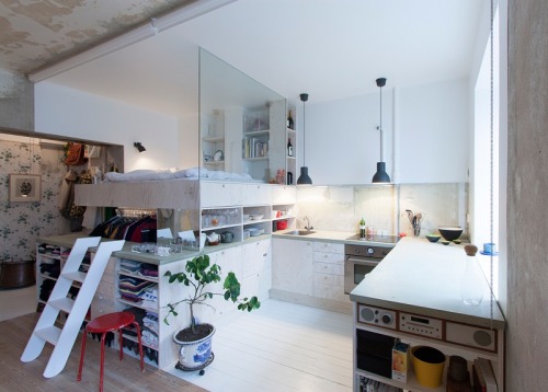 digitalramen:  digitalramen:   Architect Karin Matz’s renovation of Apartment HB6B instilled n