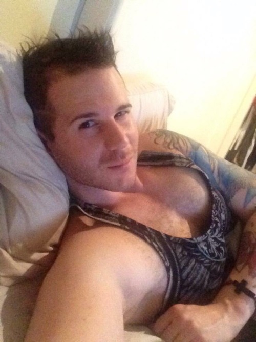 down-belly:  northsidehottie:  gayboy-brisbane: adelaideboy101:   brisbane2000:  #brisbane #cut  Yeah I’d fuck you ;)   Hello daddy ;) I wanna bury my cock into that ass!   Hot!  Ash  Stunning Aussie cut