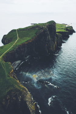 theencompassingworld:  souhailbog:  Neist