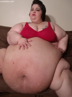 ssbbwlovefatgirl:  candy tu es d’une beauté