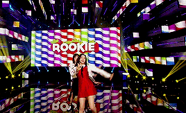 yoonau:Rookie rookie, my super rookie rookie rookieThat’s right, that’s right, it’s that sensual fee