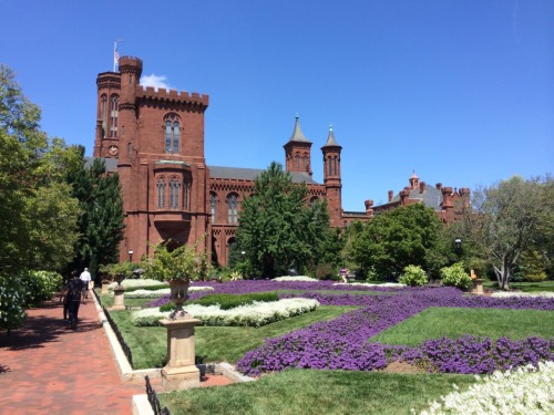 Smithsonian &ldquo;Castle&rdquo; and Formal Garden, Washington DC, August 2014.