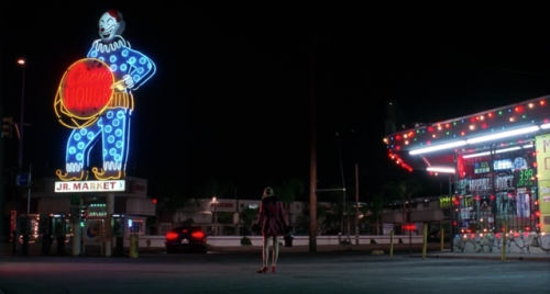 Neon Signs In Film Can’t Hardly Wait (1998)Austin Powers: International Man Of Mystery (1997)America