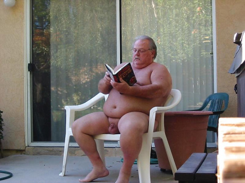 arthurmexdf:  brimleysbears:  …so,handsome  Estoy enamorado de este señor ahora sí que me enamore!!!