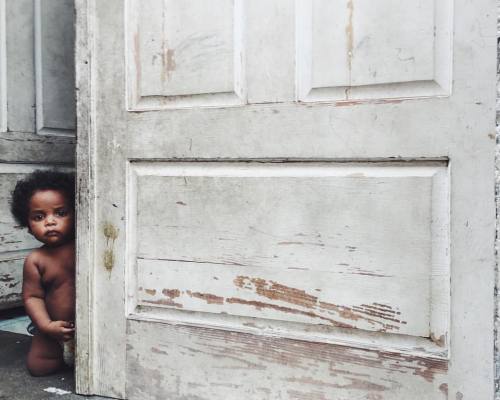 Guys…..I found the cutest baby….in the cutest pose. #imkeepingher #panama #cascoviejo 