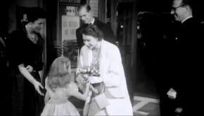 houseofwindsor:Grace is something you’re born with, I suppose. She wore such marvelous things, I thi