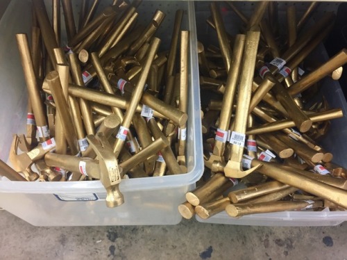 little-vvitch: zookmurnig: darkersolstice: shiftythrifting: Two giant boxes of gold hammers. I can&r