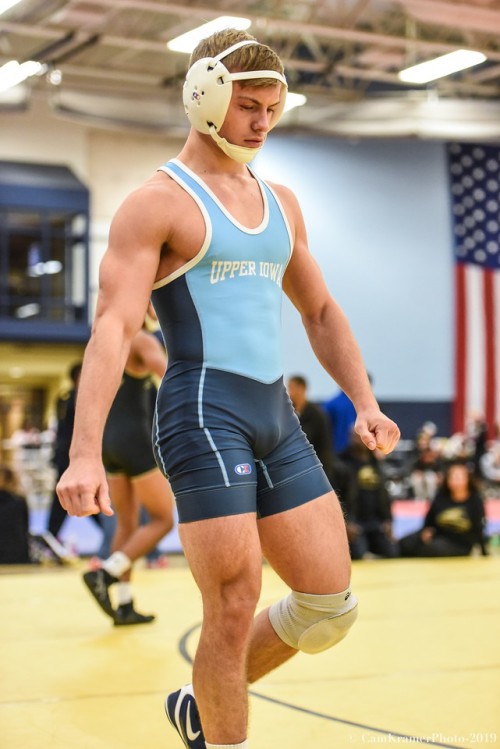 wrestlersdoitforme:  Donny Schmit