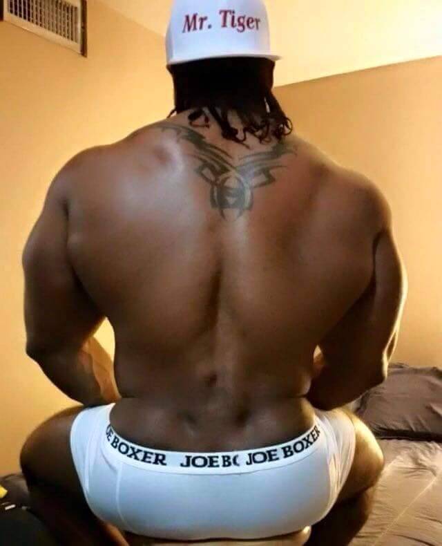 seeker310:    hot handsome Bros got  GREAT muscles!! muscle worship Kings!!   
