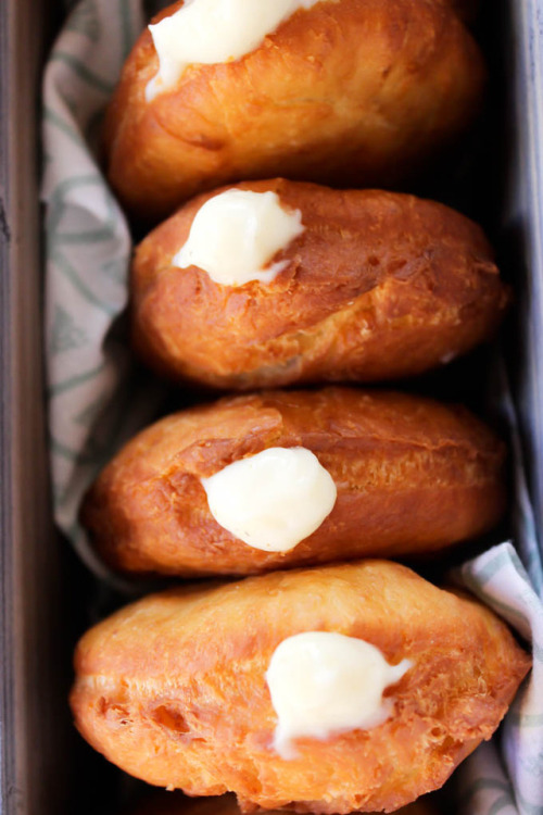 WHITE CHOCOLATE FILLED DOUGHNUTS