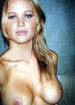 somegreatcelebfakes:  Topless Jennifer Lawrence