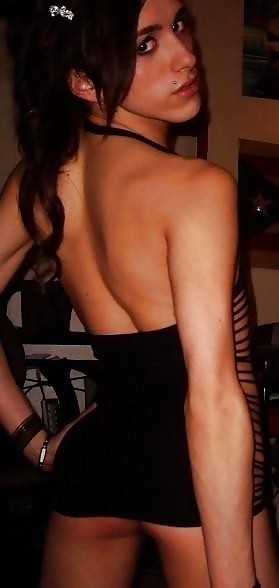 lovesissybois:  dat ass! 