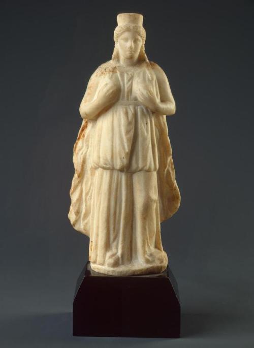 theancientwayoflife:~ Statuette of a Goddess.Place of origin: Ancient GreeceDate: Late 4th century B
