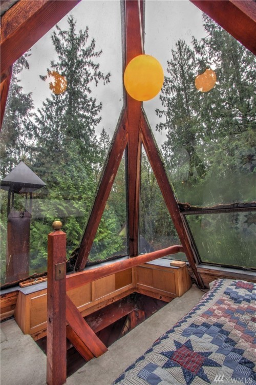 jacksnotbritish: psychonautdreams: househunting: $400,000/3 br Snohomish, WA TAKE IT. TAKE ANYTHING.