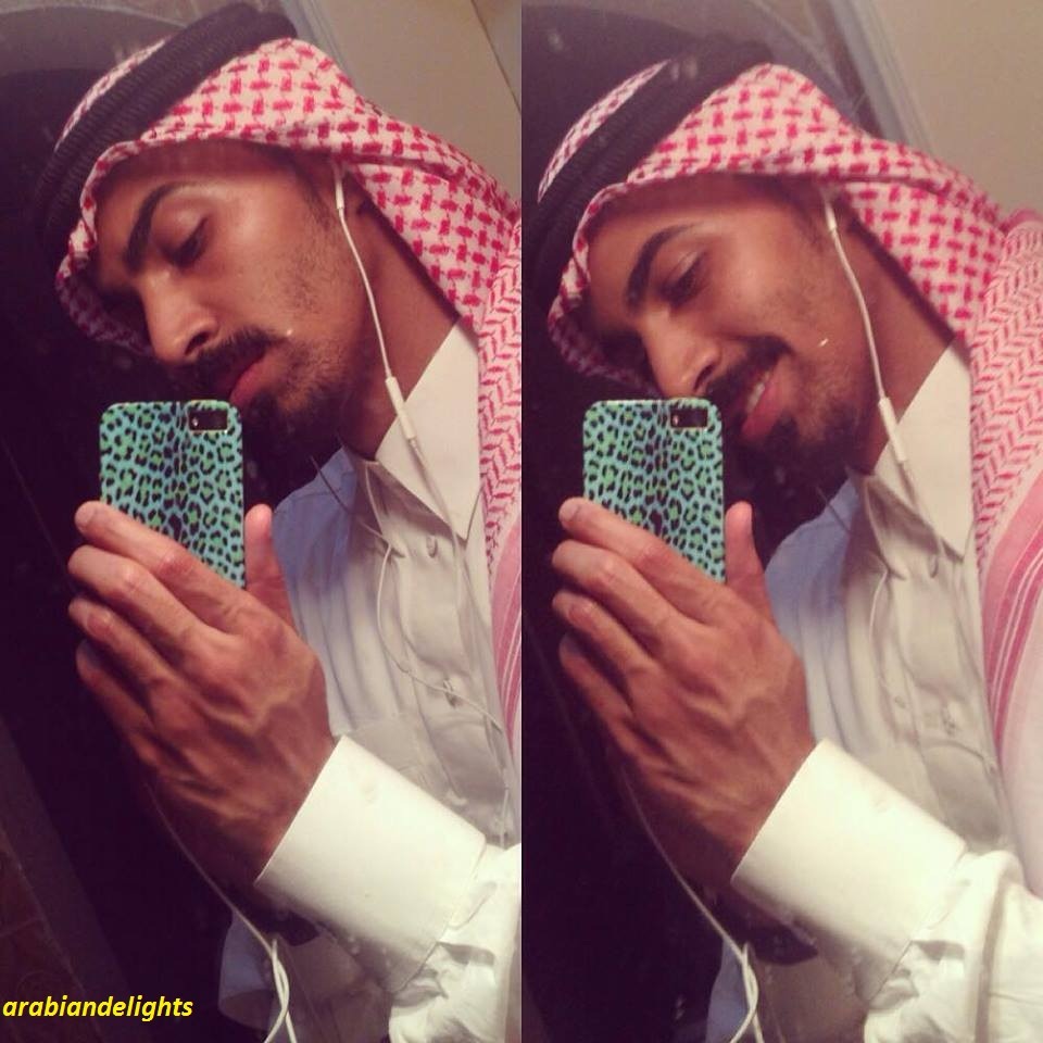 arabiandelights:  Did you ever ask yourself what Saudis hide under their djellabas?