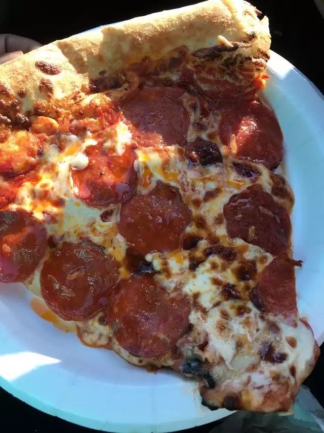 yummyfoooooood:Pepperoni Pizza