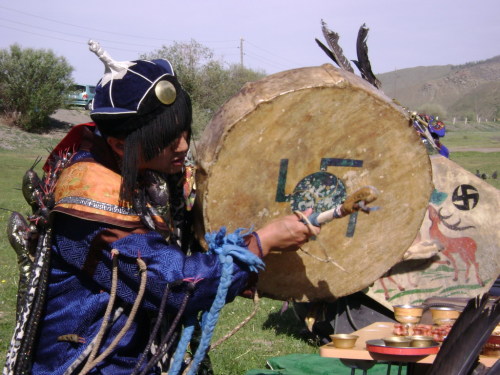 mortem-et-necromantia: Shamans experiencing “boiling energy,” which is said to originate