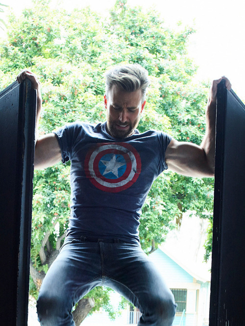 chrisevansedits:Chris Evans outtakes for Rolling Stone Magazine, 2016