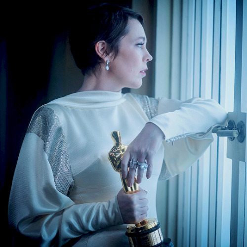 kate–beckett:Regina King, Lady Gaga, and Olivia Colman pose for the 2019 Oscars Portraits.Phot