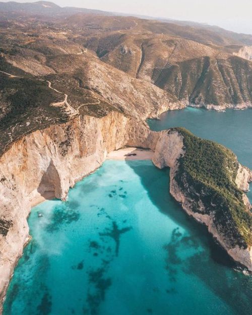 PLACE: Navagio BeachARTIST: @fanisaura (via Instagram)