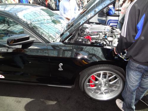 fuckyeahfordmustangs:  NYIAS 2013 Shelby 1000 S/C 1,200 HP supercharged V-8. 贺,995 on top of the car’s ็,000 base price. Yowza.