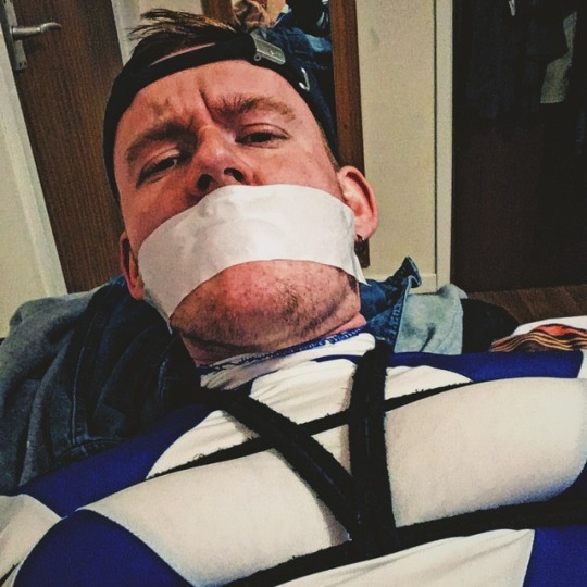 englishkinks:  Blue Power ranger in trouble? 