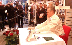 ilovepaulslattery:saarakainen:  m-o-z:Morrissey  this thing speaks volumes about