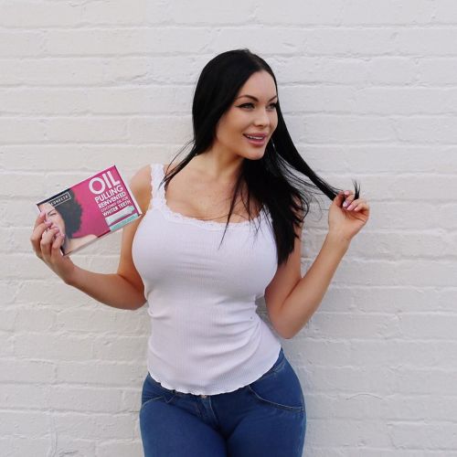 Porn photo Smiling a lot more thanks to @cocowhiteuk