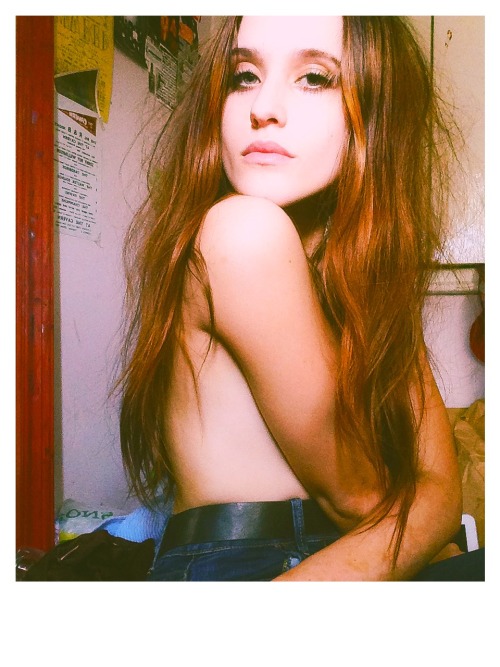 queen-bowie:  blue jean baby