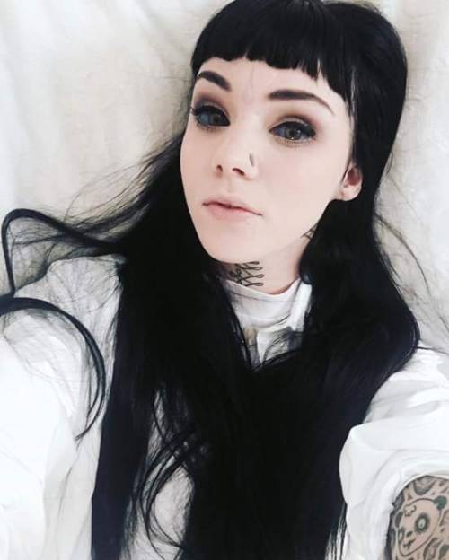 graceneutralfan: A queen