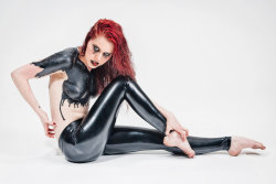 shinyleggingsfetish.tumblr.com post 104968879647