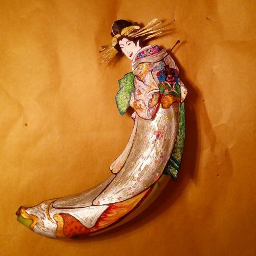instagram:  Going Bananas with @funwithfruit  For a cheerful dose of Elisa’s banana art, follow @funwithfruit on Instagram.  “They are such a cheerful fruit with inbuilt comedy value,” says Elisa Roche (@funwithfruit), a London-based journalist