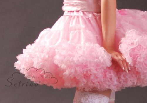 loving-julia-valentina:  Follow Sissy Julia and her Daddy