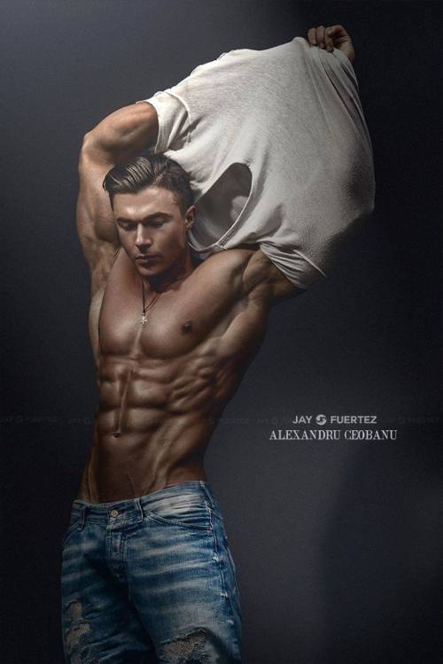 muscle-addicted:  Alexandru Ceobanu porn pictures