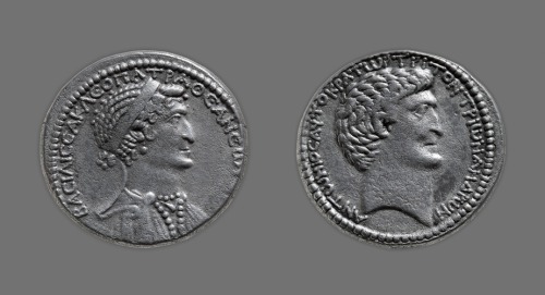 aic-ancient:Tetradrachm (Coin) Portraying Queen Cleopatra VII, Ancient Roman, -37, Art Institute of 
